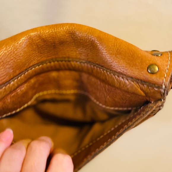 Patricia Nash Tan Crossbody Bag - Picture 5 of 5